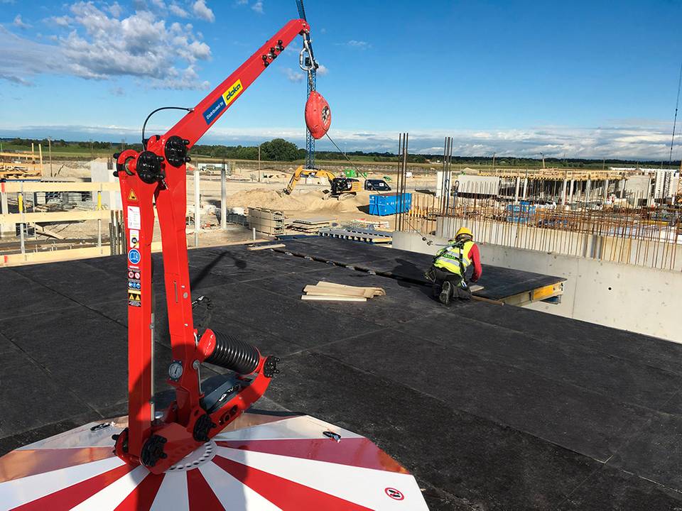 FreeFalcon Doka’s mobile fall protection system